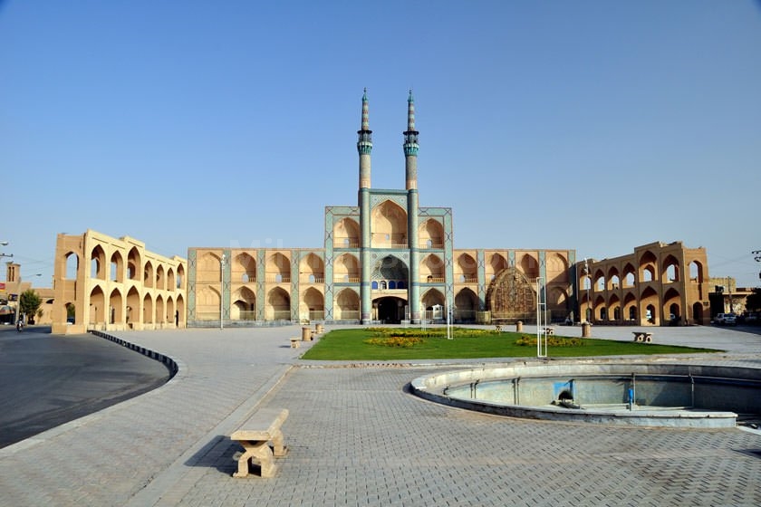میدان امیرچخماق یزد - میهمان شو