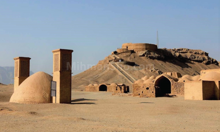 برج خاموشان یزد
