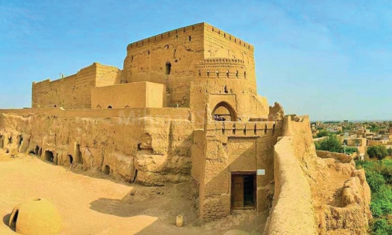 نارین قلعه میبد یزد