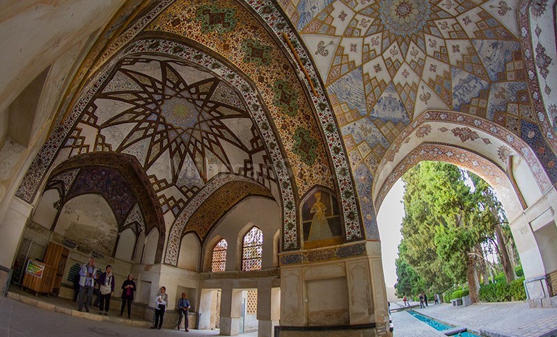 باغ فین - میهمان شو