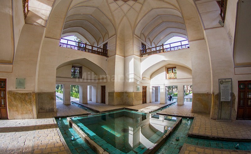 باغ فین - میهمان شو