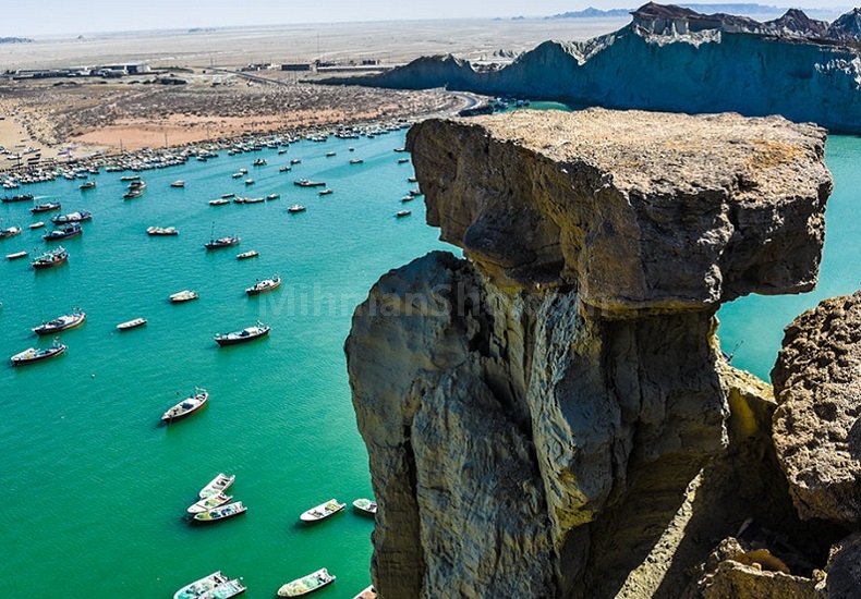 بندر بریس - میهمان شو