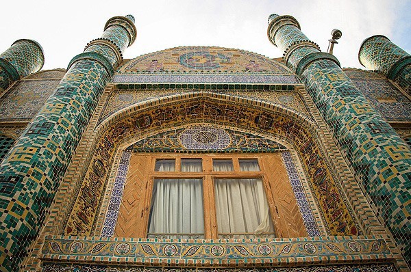 عمارت مفخم - میهمان شو