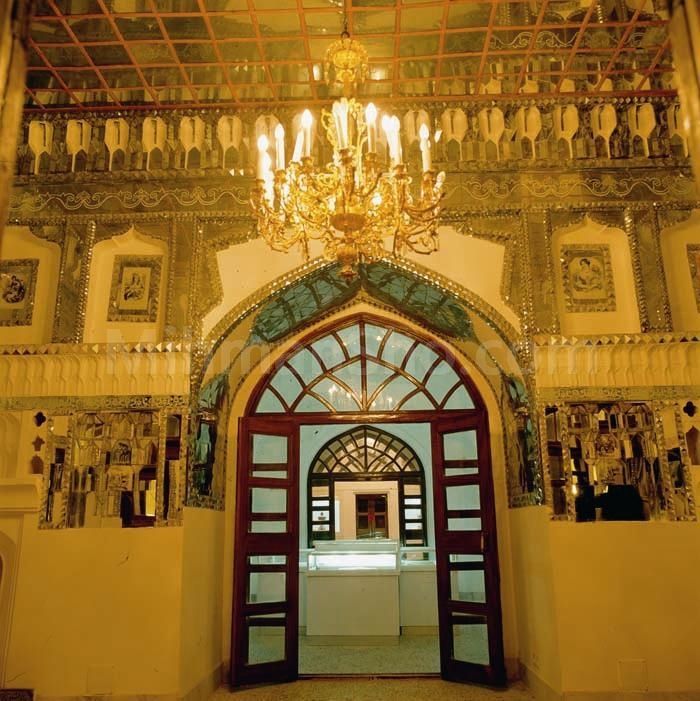 عمارت و باغ اکبریه - میهمان شو