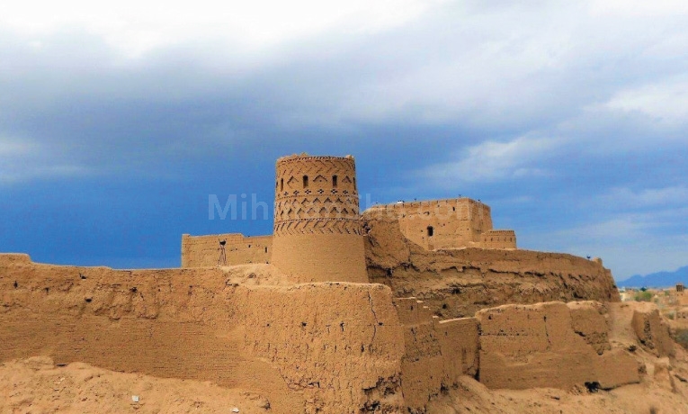 نارین قلعه میبد یزد